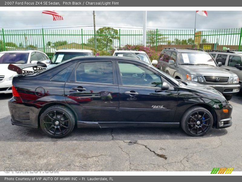 Pitch Black / Charcoal/Light Flint 2007 Ford Focus ZX4 SE Sedan