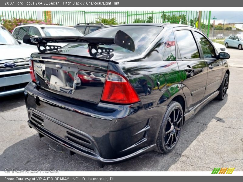 Pitch Black / Charcoal/Light Flint 2007 Ford Focus ZX4 SE Sedan