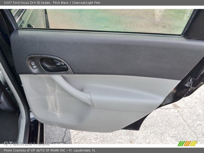Pitch Black / Charcoal/Light Flint 2007 Ford Focus ZX4 SE Sedan