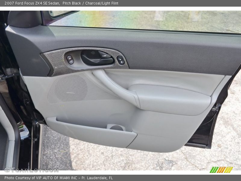 Pitch Black / Charcoal/Light Flint 2007 Ford Focus ZX4 SE Sedan
