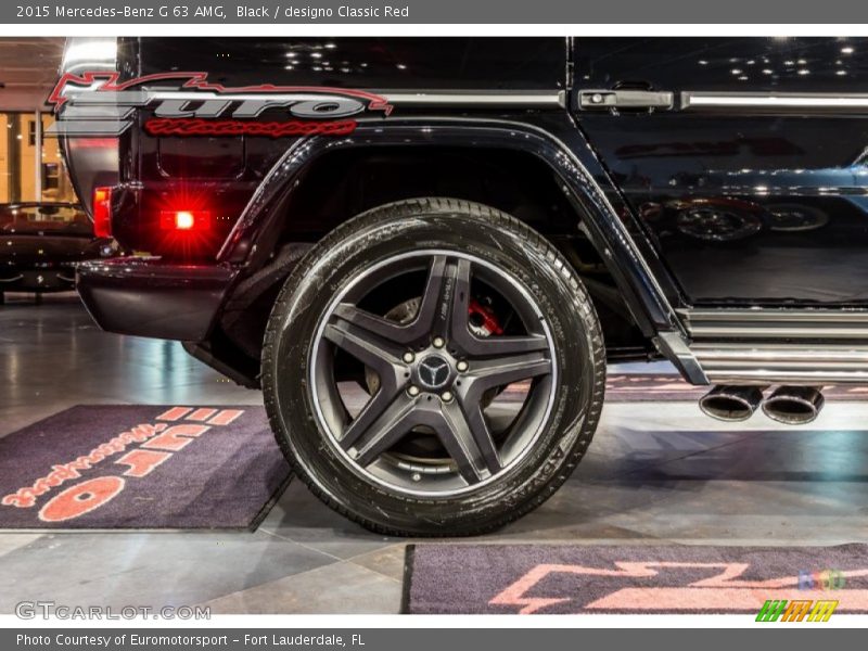 Black / designo Classic Red 2015 Mercedes-Benz G 63 AMG
