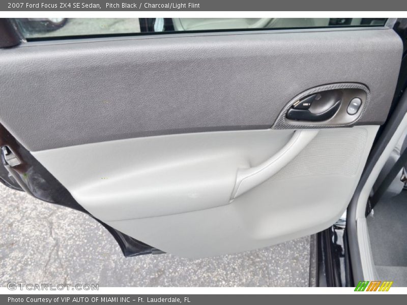 Pitch Black / Charcoal/Light Flint 2007 Ford Focus ZX4 SE Sedan