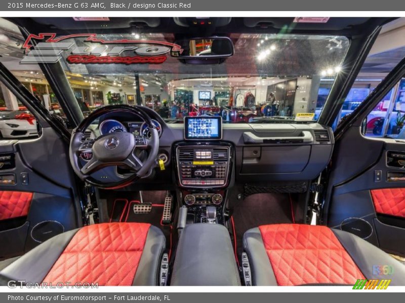 Black / designo Classic Red 2015 Mercedes-Benz G 63 AMG