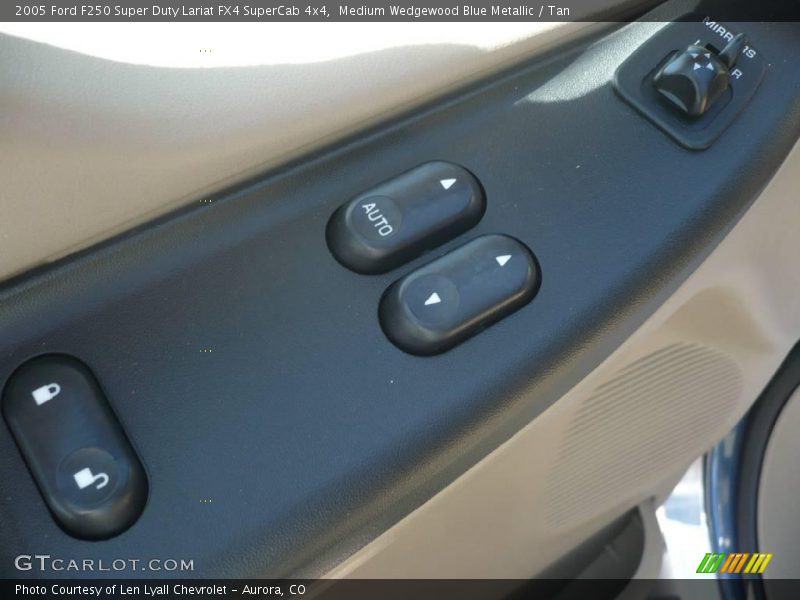 Medium Wedgewood Blue Metallic / Tan 2005 Ford F250 Super Duty Lariat FX4 SuperCab 4x4