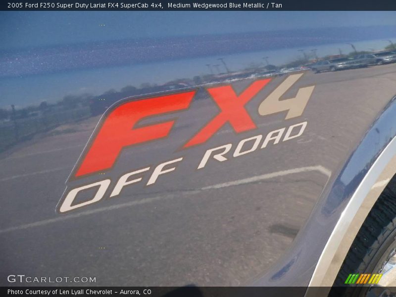 Medium Wedgewood Blue Metallic / Tan 2005 Ford F250 Super Duty Lariat FX4 SuperCab 4x4