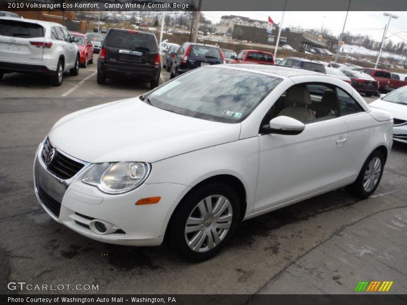 Front 3/4 View of 2010 Eos Komfort