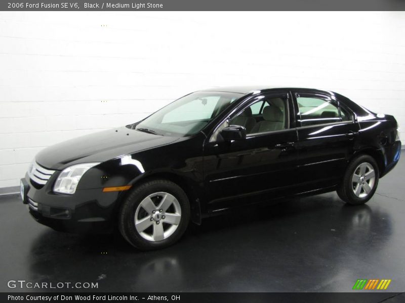 Black / Medium Light Stone 2006 Ford Fusion SE V6