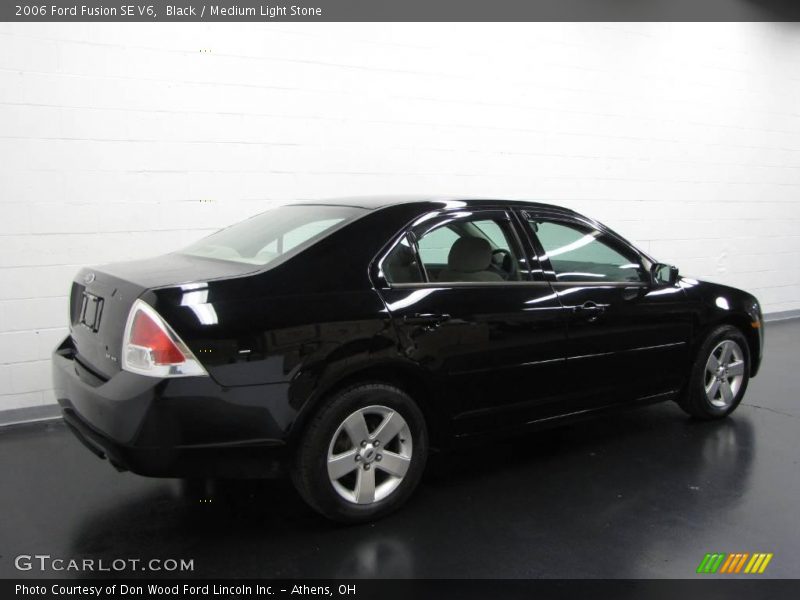 Black / Medium Light Stone 2006 Ford Fusion SE V6