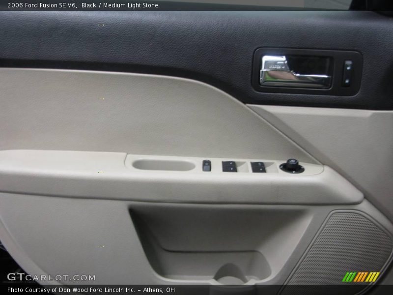 Black / Medium Light Stone 2006 Ford Fusion SE V6