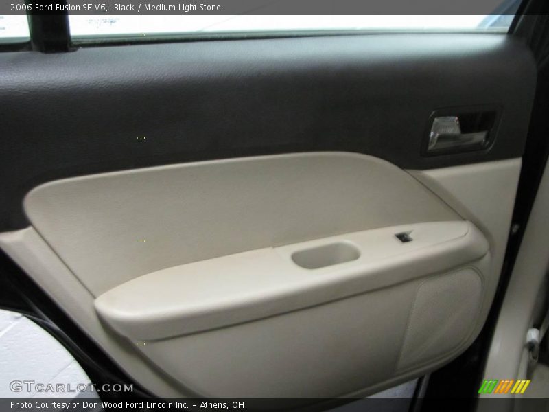 Black / Medium Light Stone 2006 Ford Fusion SE V6