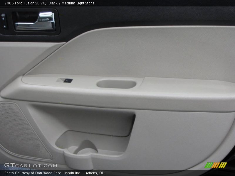 Black / Medium Light Stone 2006 Ford Fusion SE V6