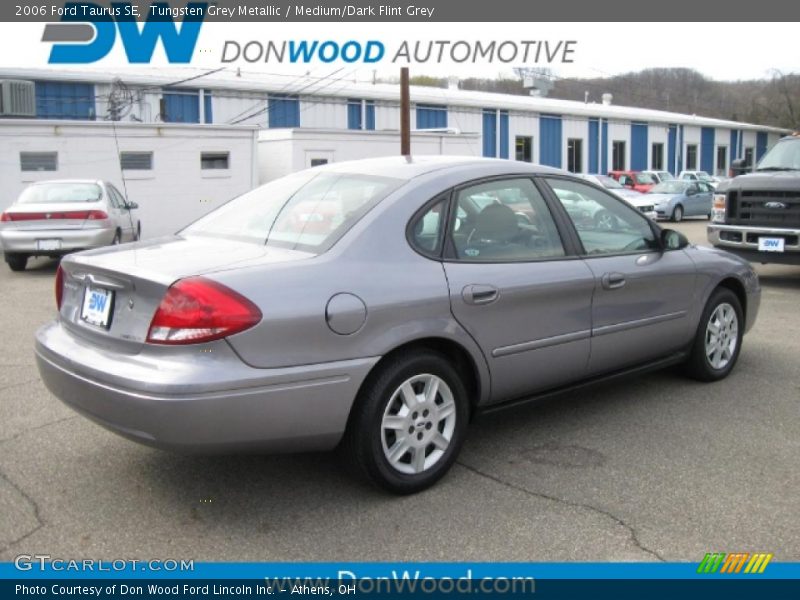 Tungsten Grey Metallic / Medium/Dark Flint Grey 2006 Ford Taurus SE