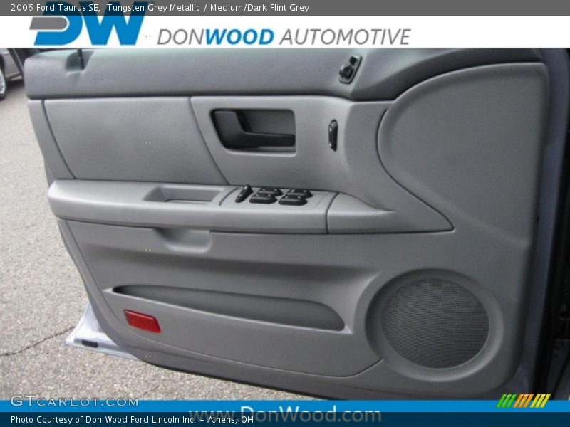 Tungsten Grey Metallic / Medium/Dark Flint Grey 2006 Ford Taurus SE