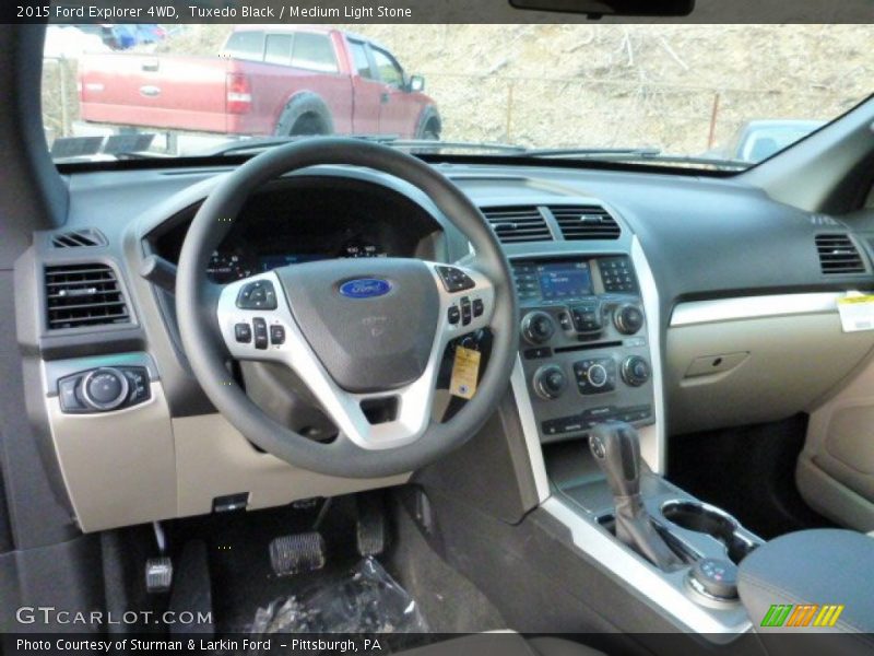 Tuxedo Black / Medium Light Stone 2015 Ford Explorer 4WD