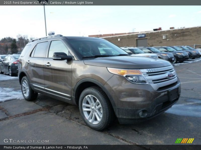 Front 3/4 View of 2015 Explorer XLT 4WD