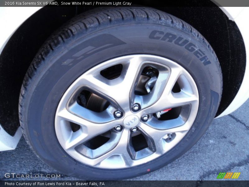 Snow White Pearl / Premium Light Gray 2016 Kia Sorento SX V6 AWD