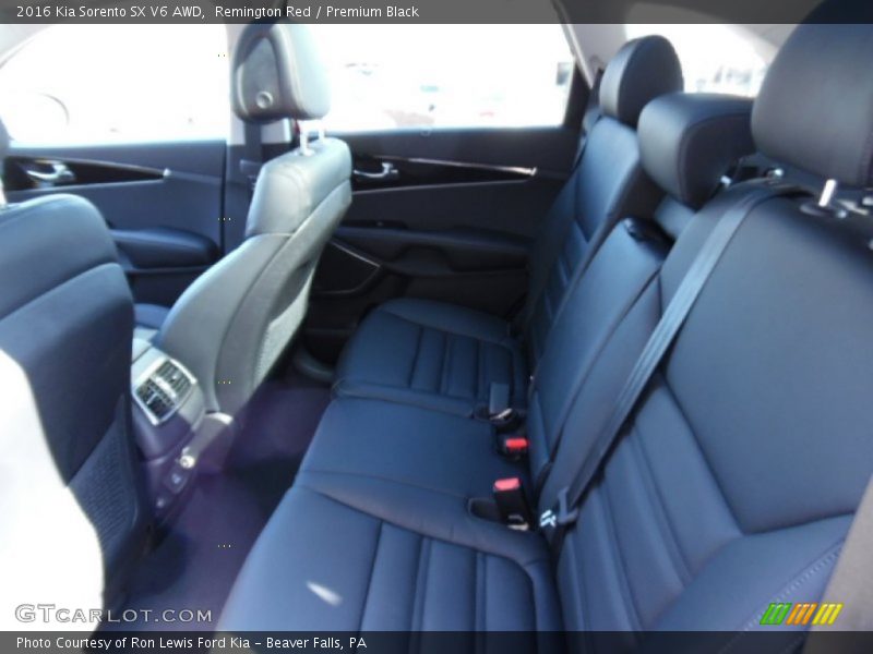 Rear Seat of 2016 Sorento SX V6 AWD