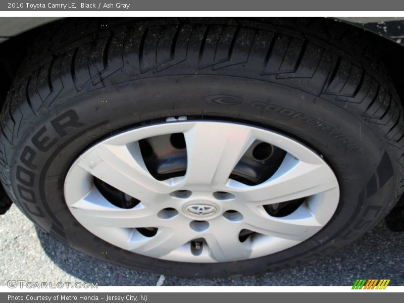 Black / Ash Gray 2010 Toyota Camry LE