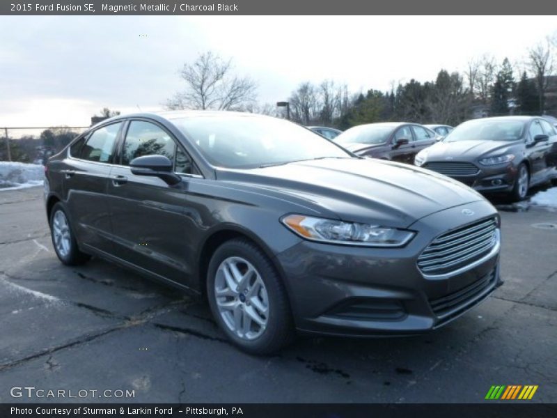 Magnetic Metallic / Charcoal Black 2015 Ford Fusion SE