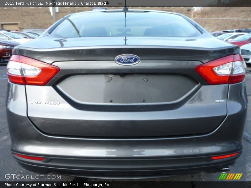 Magnetic Metallic / Charcoal Black 2015 Ford Fusion SE