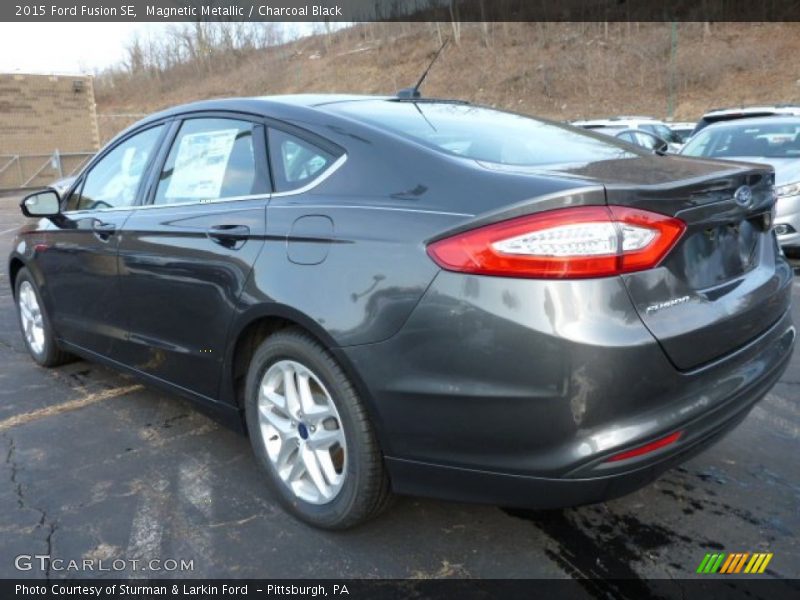 Magnetic Metallic / Charcoal Black 2015 Ford Fusion SE
