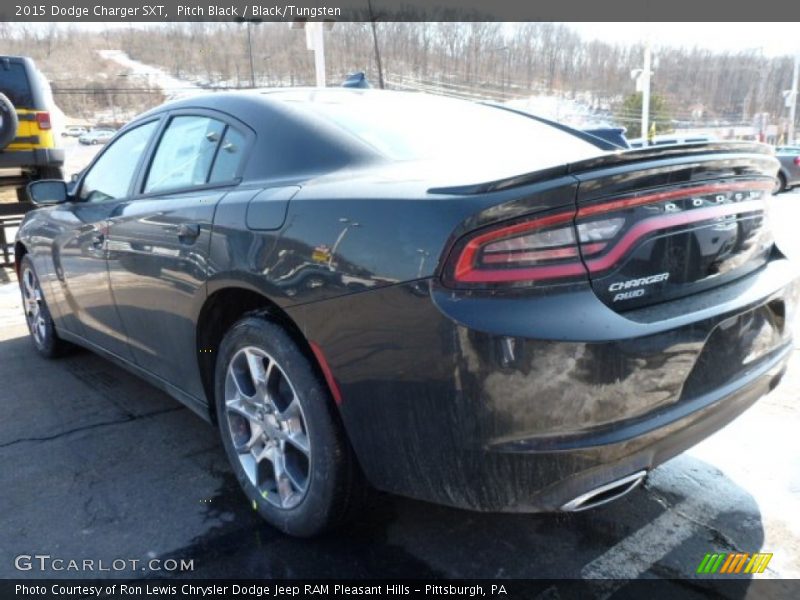 Pitch Black / Black/Tungsten 2015 Dodge Charger SXT