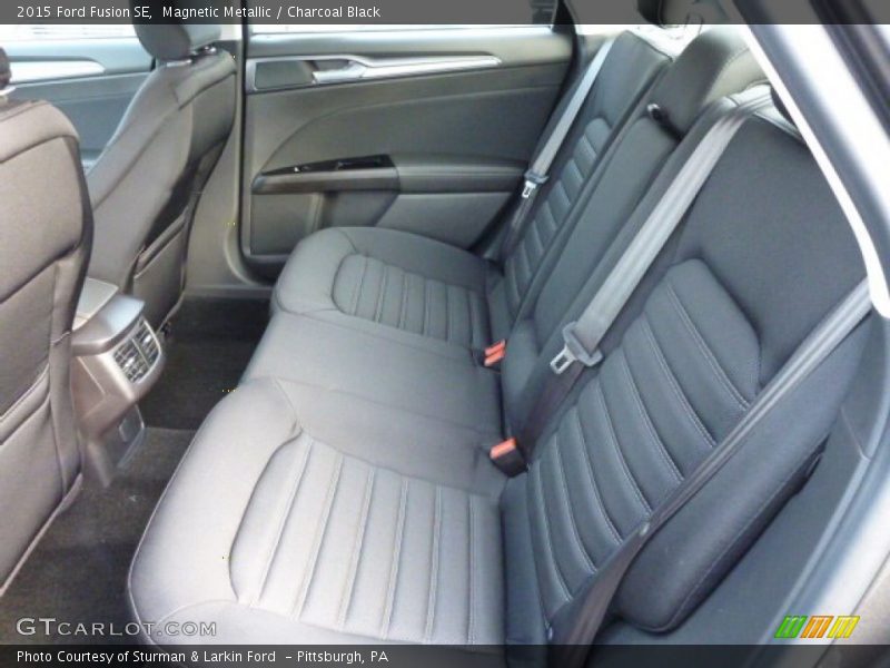 Magnetic Metallic / Charcoal Black 2015 Ford Fusion SE
