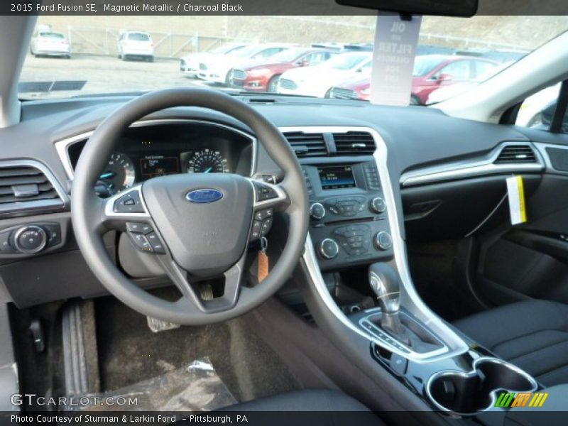 Magnetic Metallic / Charcoal Black 2015 Ford Fusion SE