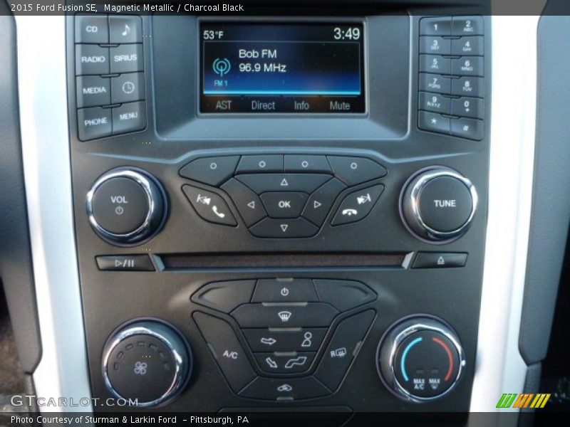 Magnetic Metallic / Charcoal Black 2015 Ford Fusion SE