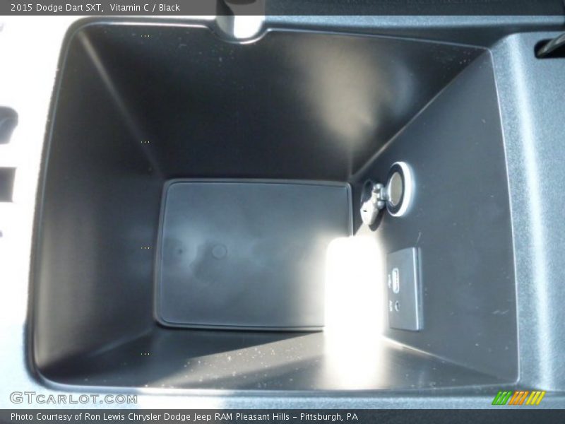 Vitamin C / Black 2015 Dodge Dart SXT