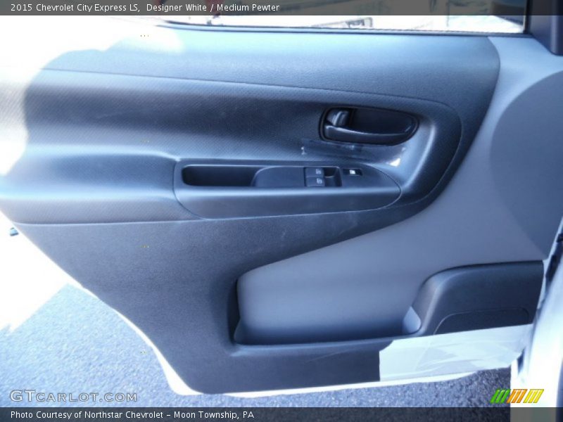 Designer White / Medium Pewter 2015 Chevrolet City Express LS