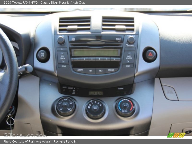 Classic Silver Metallic / Ash Gray 2009 Toyota RAV4 4WD