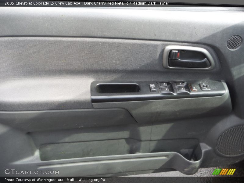 Dark Cherry Red Metallic / Medium Dark Pewter 2005 Chevrolet Colorado LS Crew Cab 4x4