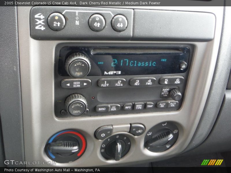 Dark Cherry Red Metallic / Medium Dark Pewter 2005 Chevrolet Colorado LS Crew Cab 4x4
