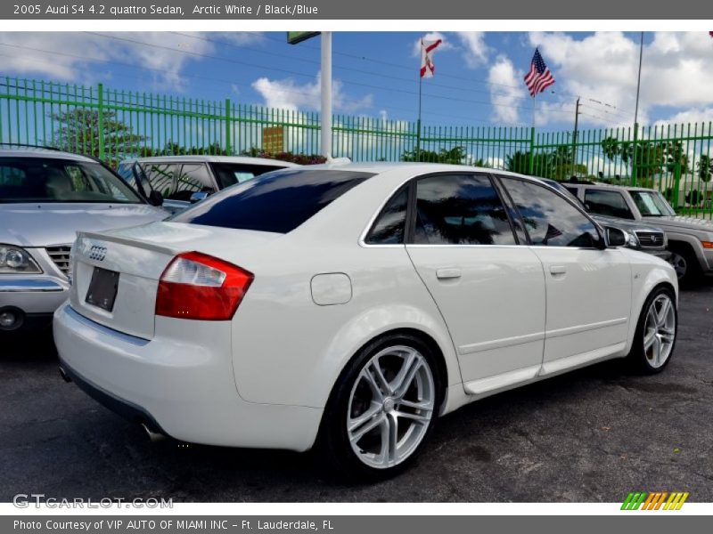 Arctic White / Black/Blue 2005 Audi S4 4.2 quattro Sedan