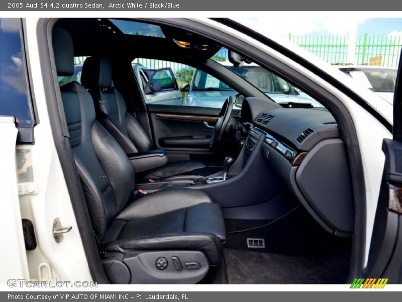 Arctic White / Black/Blue 2005 Audi S4 4.2 quattro Sedan
