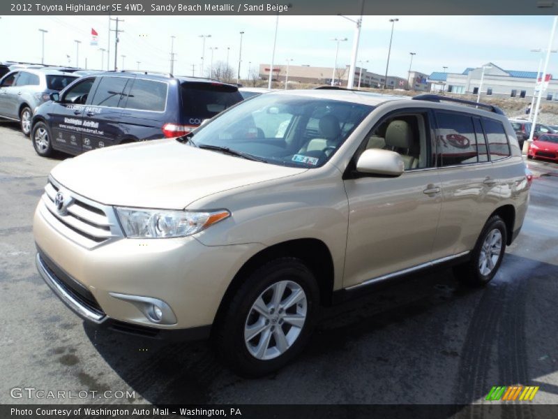 Sandy Beach Metallic / Sand Beige 2012 Toyota Highlander SE 4WD