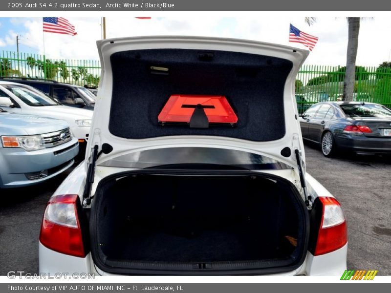 Arctic White / Black/Blue 2005 Audi S4 4.2 quattro Sedan