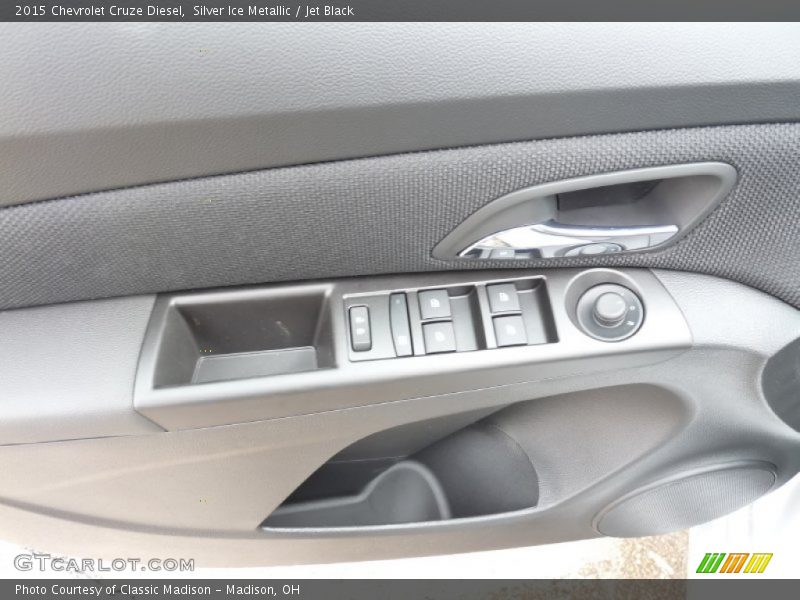 Silver Ice Metallic / Jet Black 2015 Chevrolet Cruze Diesel