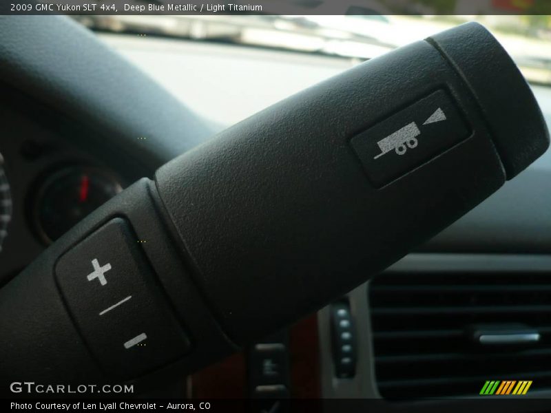 Deep Blue Metallic / Light Titanium 2009 GMC Yukon SLT 4x4