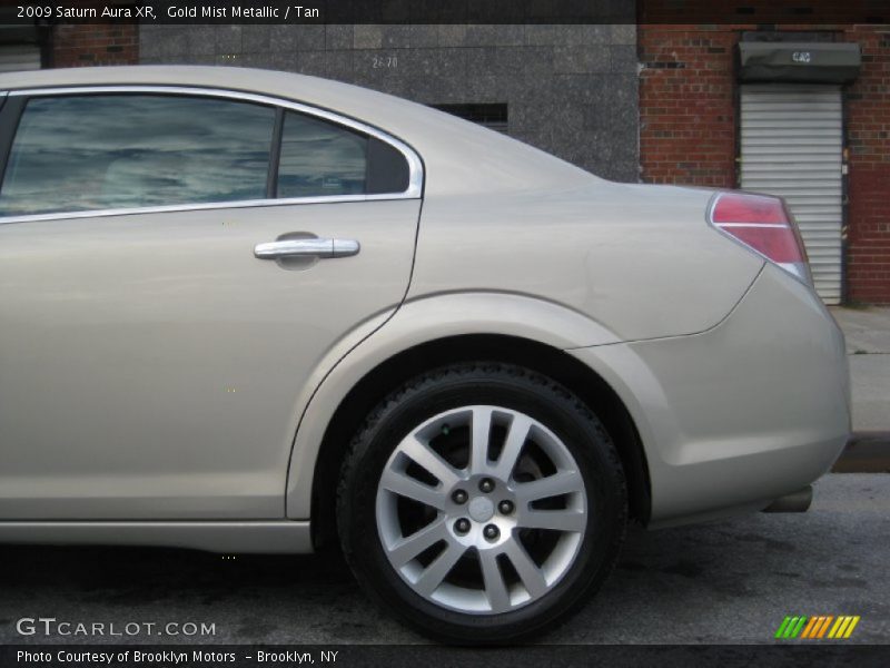 Gold Mist Metallic / Tan 2009 Saturn Aura XR