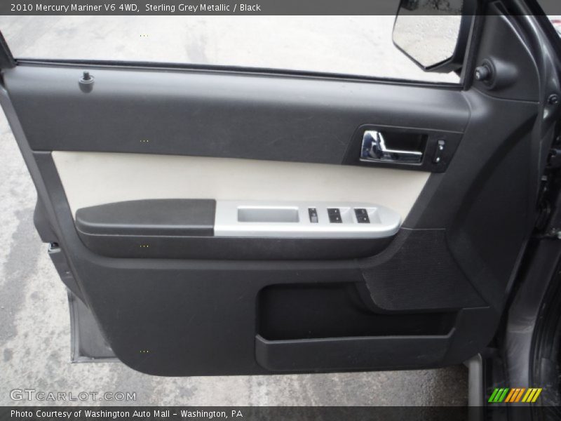 Door Panel of 2010 Mariner V6 4WD