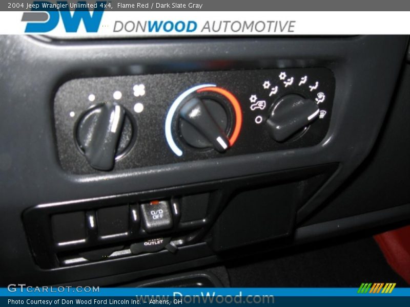 Flame Red / Dark Slate Gray 2004 Jeep Wrangler Unlimited 4x4