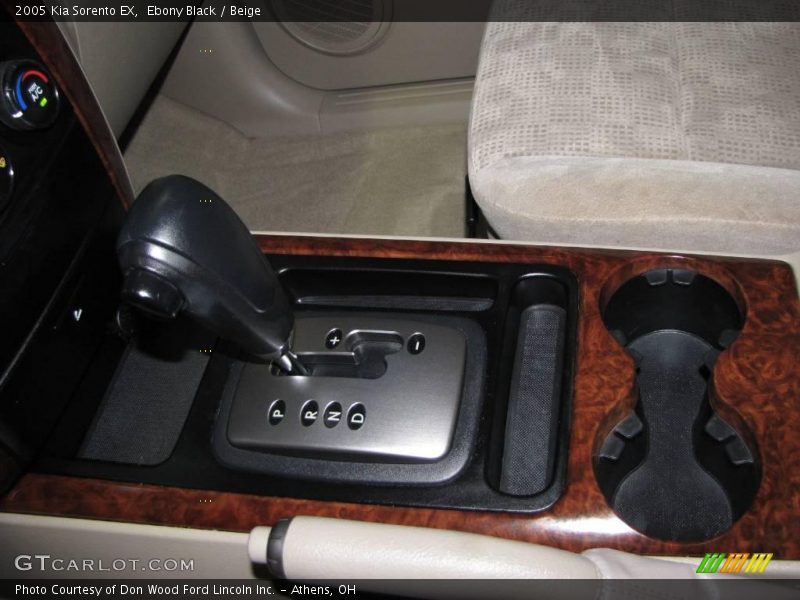 Ebony Black / Beige 2005 Kia Sorento EX