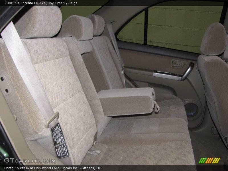 Ivy Green / Beige 2006 Kia Sorento LX 4x4