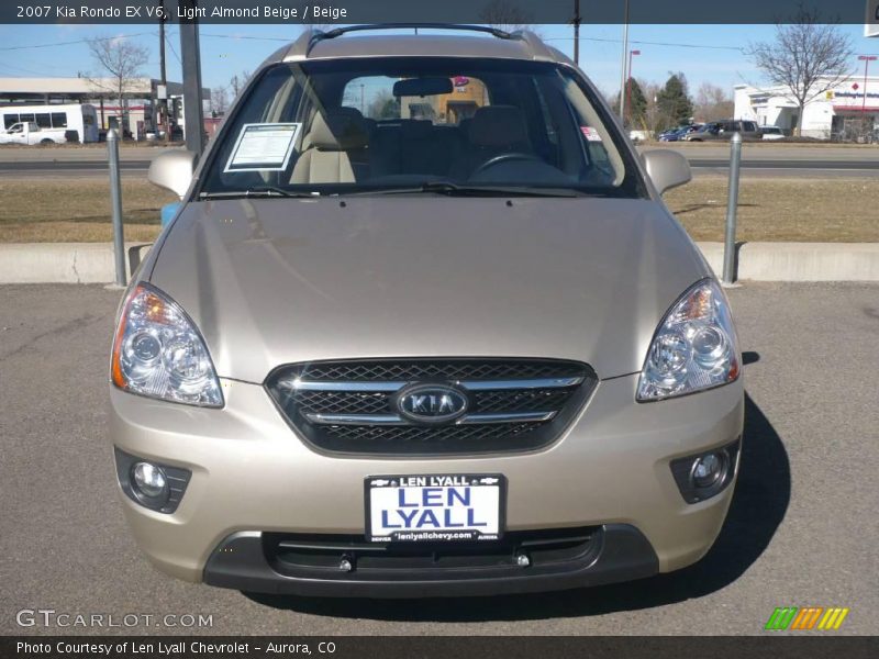 Light Almond Beige / Beige 2007 Kia Rondo EX V6