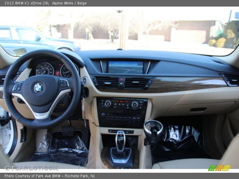 Alpine White / Beige 2013 BMW X1 xDrive 28i