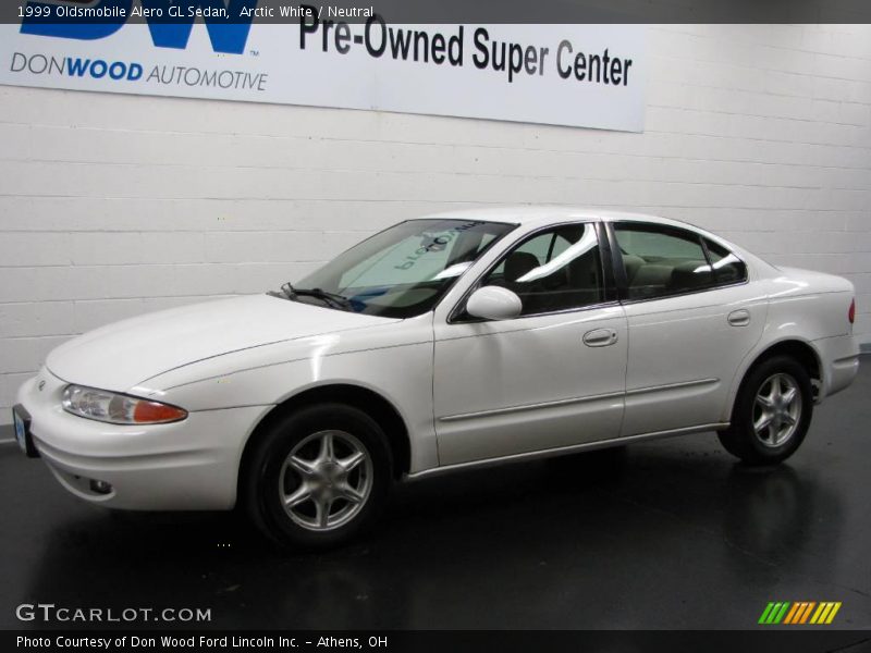 Arctic White / Neutral 1999 Oldsmobile Alero GL Sedan