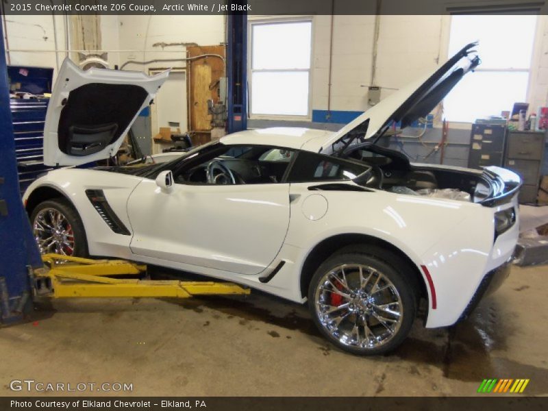 Arctic White / Jet Black 2015 Chevrolet Corvette Z06 Coupe