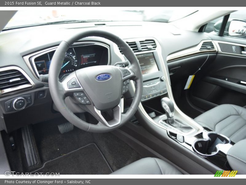 Guard Metallic / Charcoal Black 2015 Ford Fusion SE